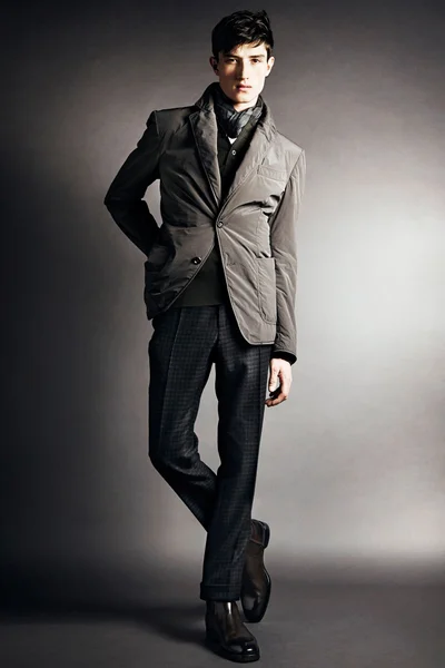 Look 10